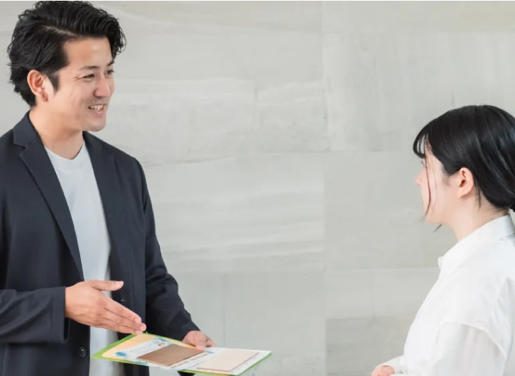 20〜30年先まで見据えてトコトン寄り添う「手厚いアフターフォロー」｜【フロアコーティングおすすめ業者】株式会社COLOR（カラー）